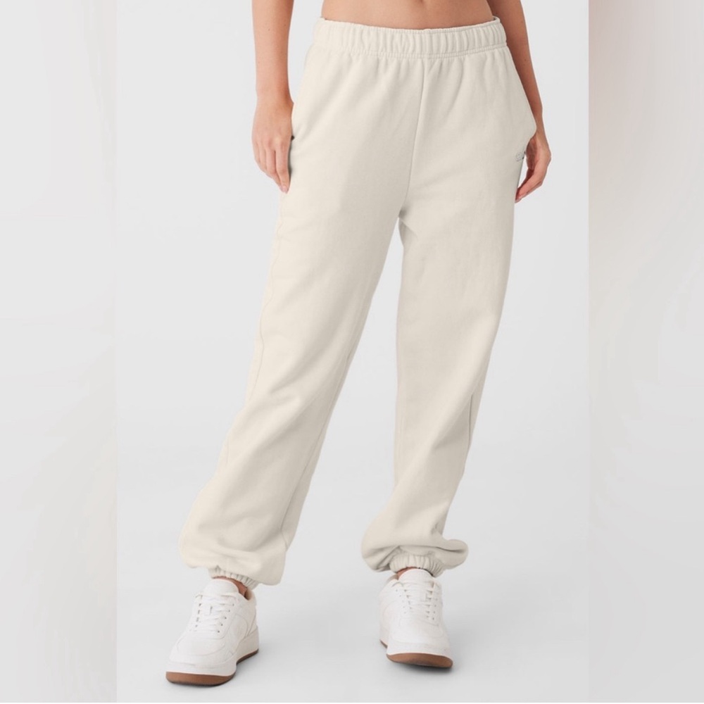 Alo Yoga $118 Accolade Sweatpant Bone NWOT Size Large